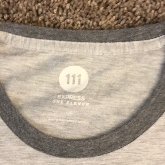 Express Tee Large - Picture 3 of 3